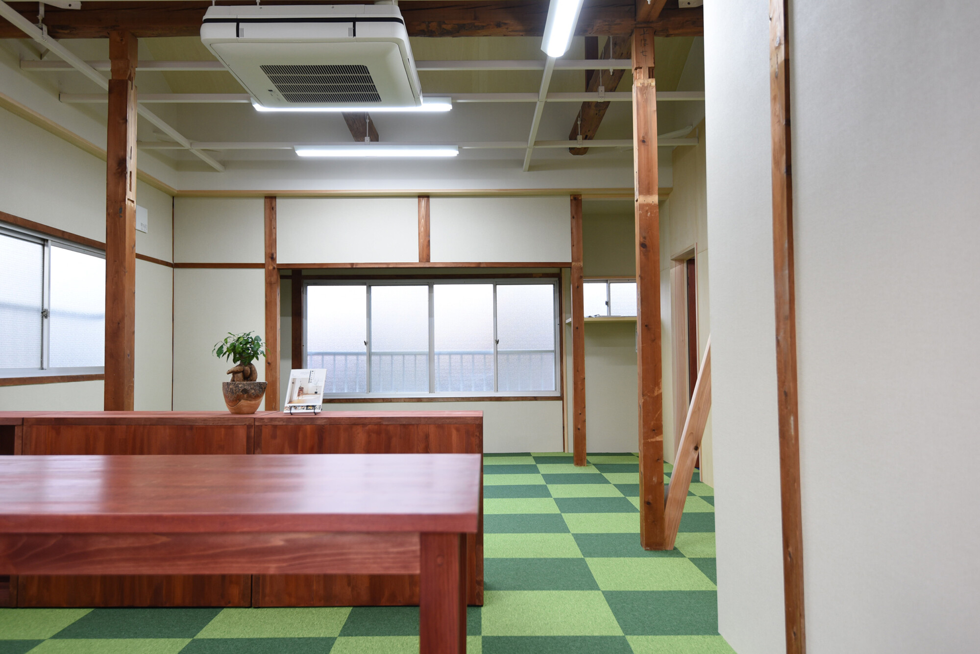 居食屋・お届け料理 凡愚 オフィス